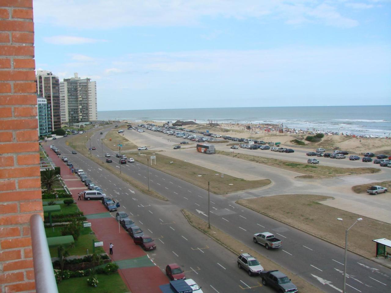 Depto Frente Al Mar - Punta Del Este - Uruguay Exterior foto